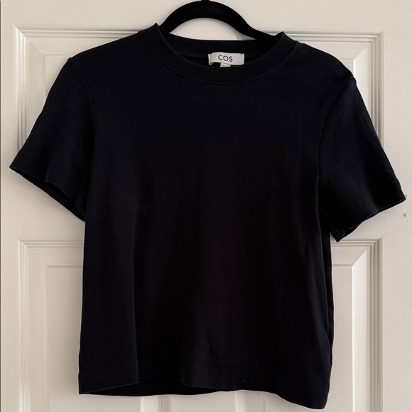 COS Black Tee Size Small - Picture 1 of 2